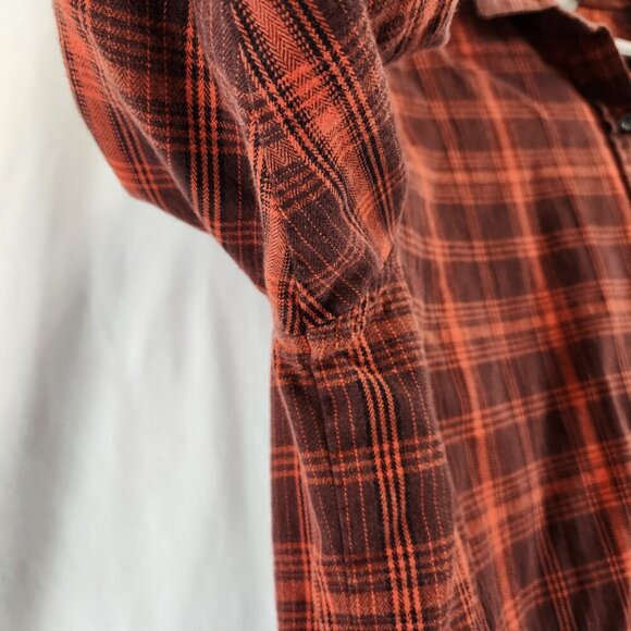 The North Face Womens Red Plaid Button Up Shirt Size XL - Picture 3 of 9